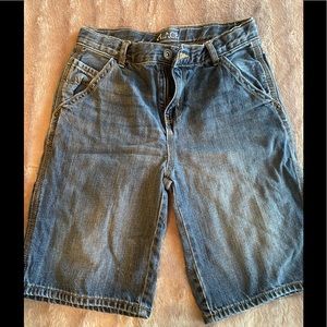 The children’s place size 8 boys denim shorts
